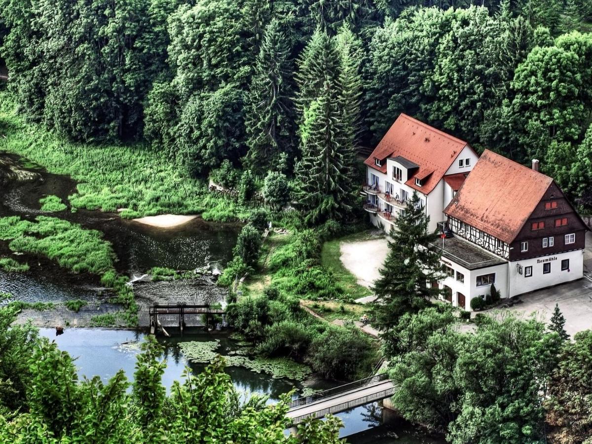Hotel-Gasthof Neumuehle Kreenheinstetten Экстерьер фото